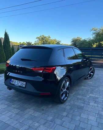Seat Leon cena 55900 przebieg: 186238, rok produkcji 2015 z Warszawa małe 352